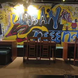 URBAN Peeend- D' Sport's Lounge