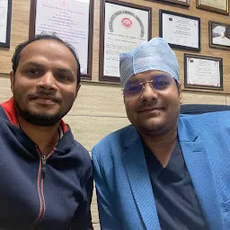 UROLOGIST DR ADITYA P S SENGAR (ENDOSCOPIC AND LAPAROSCOPIC SURGEON, RENAL TRANSPLANT SURGEON, URO- ONCO SURGEON)