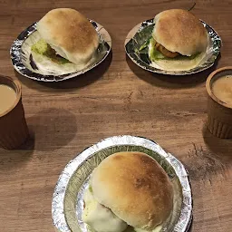 Vada pav king