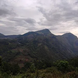 Vandaravu Peak