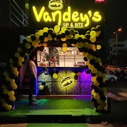 Vandey's cafe