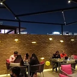 Varietea Lounge & Terrace