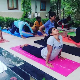 Vasanthan- Yoga class in Nagpur | Fitness club | Iyengar yoga