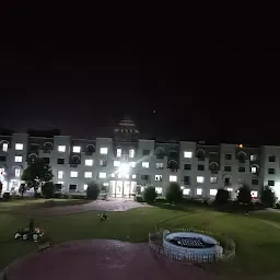 Vashi Plaza