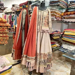 Vastra Karigari (Boutique)