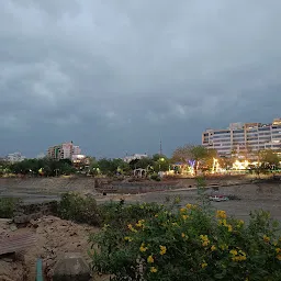 Vastrapur Lake