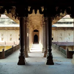 Veer Singh Palace