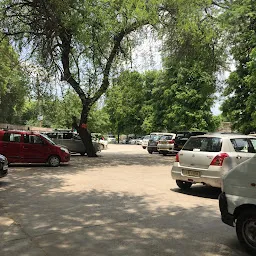 Vehicle Parking Qutab Minar