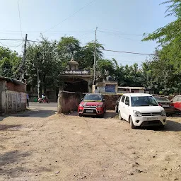 Vehicle Parking Qutab Minar