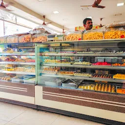 Venkateswara Bakery & Sweets, Gandhiji Road