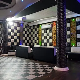 VICEROY Club & Lounge