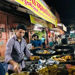 Vijay Laxmi Namkeen Bhandar ( 55 year purani shop )