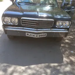 Vintage Car in Udaipur