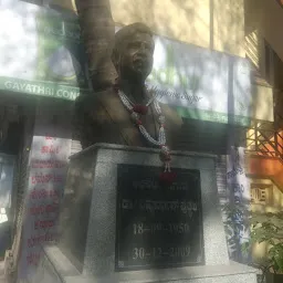 Vishnuvardhan Statue