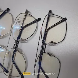 Vision Opticals, व्हिजन ऑप्टिकल्स