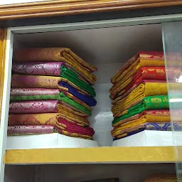 Vivekananda cloth market