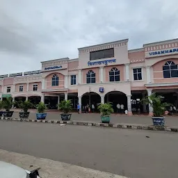 Vizag raily ticket booking office