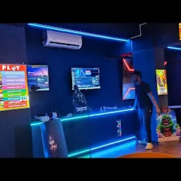VR Game Cafe