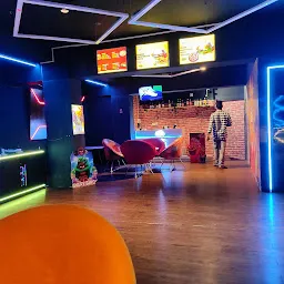 VR Game Cafe