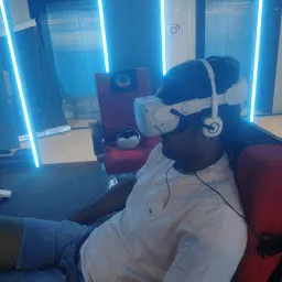 VR Movie Theatre | Cymax I GVK