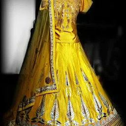 Vrijvan - by Vandana Mishra ! Fashion Designer ! Wedding Lehenga ! Designer Lehenga ! Bridal Lehenga in Kolkata