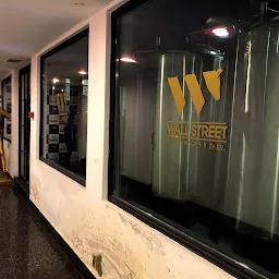 Wall Street Bar Exchange & Brewery