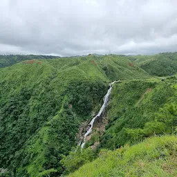 Waterfall and natural bath tub