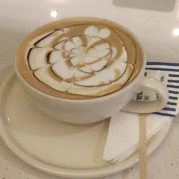 WAVES CAFFÈ
