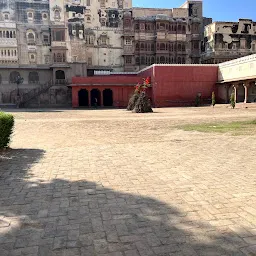 Weapon Museum (शस्त्र संग्रहालय)