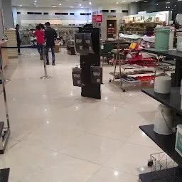 Westside - Iscon Mega Mall, Ahmedabad