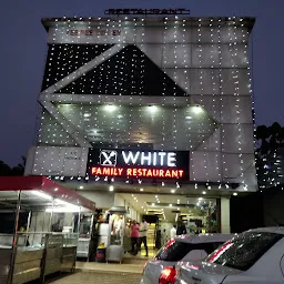 White Family Restaurant, Puthanathani