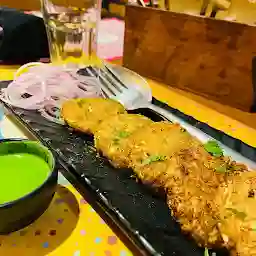 Wife On Leave - Best Family and Fine Dine | Veg and Non Veg Family Restaurant in Varanasi