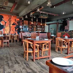 WOODS Grill Lounge & Cafe - Cafe, Restaurant in Dehradun