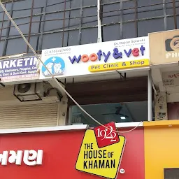 Woofy & Vet Pet Clinic and Shop