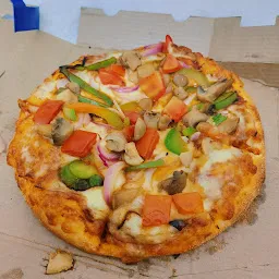 World Trail - Best Pizza Restaurant in Noida