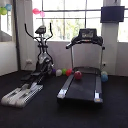 Xtreme Fitness Studio - Fitness Centre Thrissur, Health Club, Unisex Gym, Fitness Centre Ayyanthole
