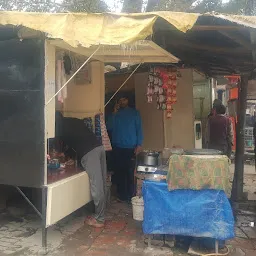 Yadav Lassi & Tea Stall