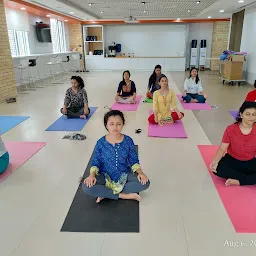 Yoga classes offline and online