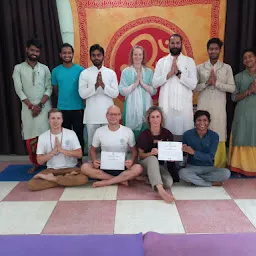 Yoga School Rishikesh Vedic Meditation