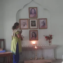 ଯୋଗଦା ସତସଙ୍ଗ ଧ୍ୟାନ କେନ୍ଦ୍ର Yogoda Satsanga Dhyana Kendra - Puri