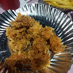 Zinger Hut Fried Chicken Restaurant