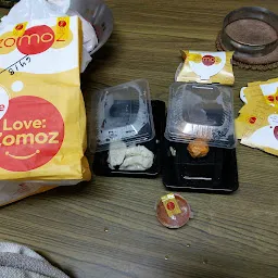 Zomoz - The Momo Company